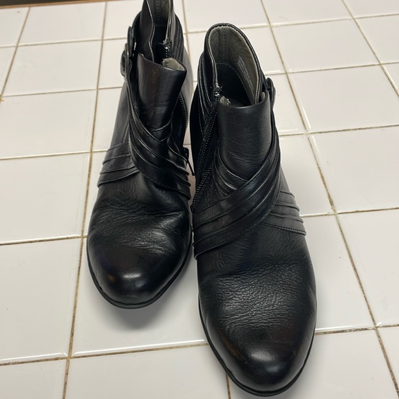 Leather born boots size 6 - Picture 1 of 6